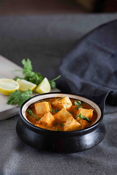 Paneer Butter Masala Paneer Butter Masala Recipe, Paneer Tikka Masala Recipe, Paneer Curry Recipes, Healthy Curry Recipe, Paneer Tikka Masala, Butter Masala Recipe, Paneer Butter Masala, Paneer Makhani, Vegetarian Gravy