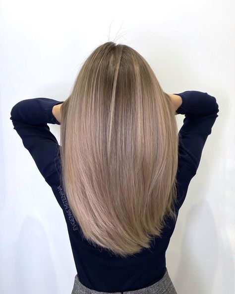 Grunge Haircut, Haircut 2020, Honey Blonde Hair, Ombré Hair, Honey Hair, Blonde Hair With Highlights, Hair Shades, Brown Blonde Hair, Long Blonde