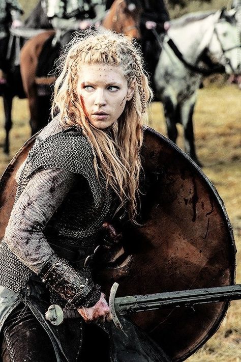 Lagertha Lothbrok, Lagertha Vikings, Ragnar Vikings, Vikings Lagertha, Vikings Tv Show, Vikings Ragnar, Katheryn Winnick, Vikings Tv, Bracelet Viking