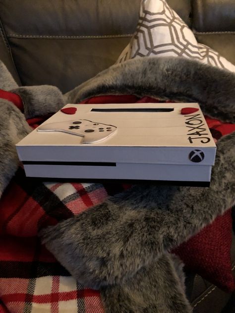 Xbox Valentines Day Boxes, Ps5 Valentine Box Ideas, Playstation Valentines Boxes, Valentine’s Day Box Ideas For School Boys, Gamer Valentine Box Ideas, Xbox Valentine Box Ideas, Video Game Valentines Boxes, Valentine Box Ideas For School Boys, Valentines Things