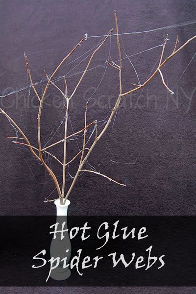 Hot Glue Spiderwebs... using a hot glue gun! Why didn't I think of this? :) Easy and effective! Hot Glue Spider Web Diy, Hot Glue Spider Web, Fairy Moss, Halloween Experiments, Haunted Party, Witches Tea, Halloween Tricks, Spring Trees, Chicken Scratch Embroidery