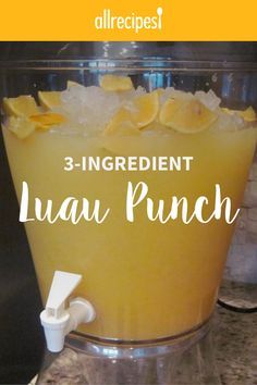 Luau Punch, Party Punch Recipes, Fest Mad, Resep Smoothie, Christmas Punch Recipes, Punch Drinks, Hawaiian Party, Think Food, Punch Recipes