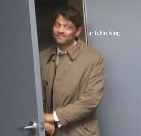 #misha #castiel #mishacollins #spn #supernatural Castiel Memes Funny, Hot Castiel, Castiel Reaction Pics, Supernatural Funny Pictures, Castiel Pictures, Spn Memes Funny, Supernatural Memes Funny, Spn Pfp, Supernatural Reaction Pics