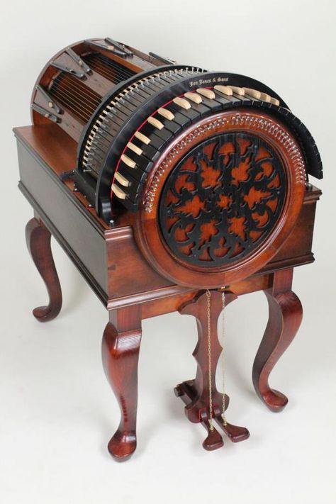 Really Weird Musical Instruments: WHEELHARP Weird Musical Instruments, Alien Instrument, Simple Piano, Lucas Lima, Hurdy Gurdy, Stringed Instruments, Harbin, Musical Art, Making Music