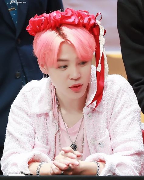 190427🌻JIMIN🌻 SOUNDWAVE  FANSIGN  #ParkJimin #Jimin #BTS Jimin Pink Outfit, Jimin Earrings, Jimin Pink, Baby Park, Bts Clothing, Park Jimin Bts Wallpaper, Kpop Merchandise, Park Jimin Bts, Bts Face