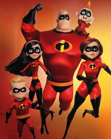 The Incredibles | They Call Me Obsessed | Flickr Incredibles Costume, No One Really Cares, Disney Incredibles, Complete Family, Edna Mode, Incredibles 2, What Team, Wreck It Ralph, Disney Ariel