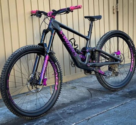 Stunt Bike, Bike Aesthetic, Bicycle Mountain Bike, Specialized Bikes, Cyclocross Bike, Mtb Bike Mountain, Four Wheelers, Motorcycle Model, Bike Gear