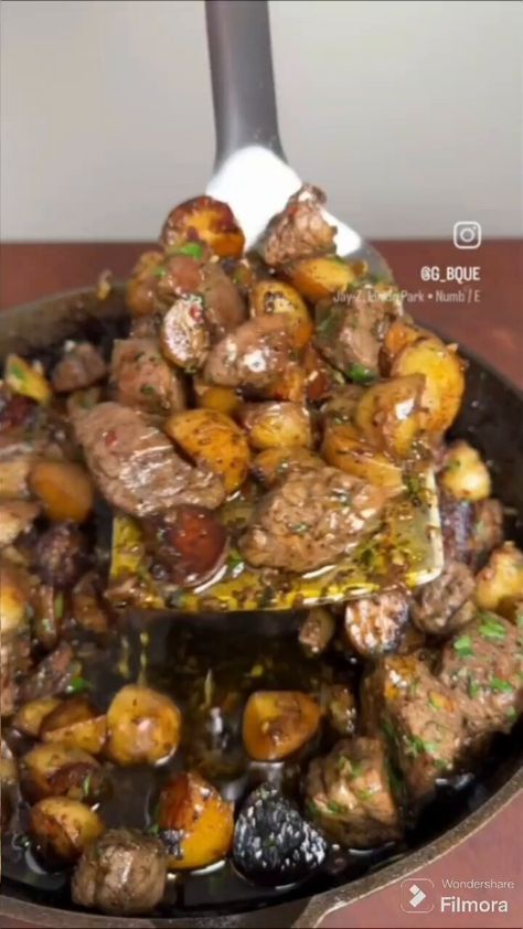 Tender Steak Bites, Steak Bites And Potatoes, Quail Recipes, Crispy Roasted Potatoes, Golden Potatoes, Steak Bites Recipe, Big Family Meals, Cube Steak Recipes, Steak Dishes