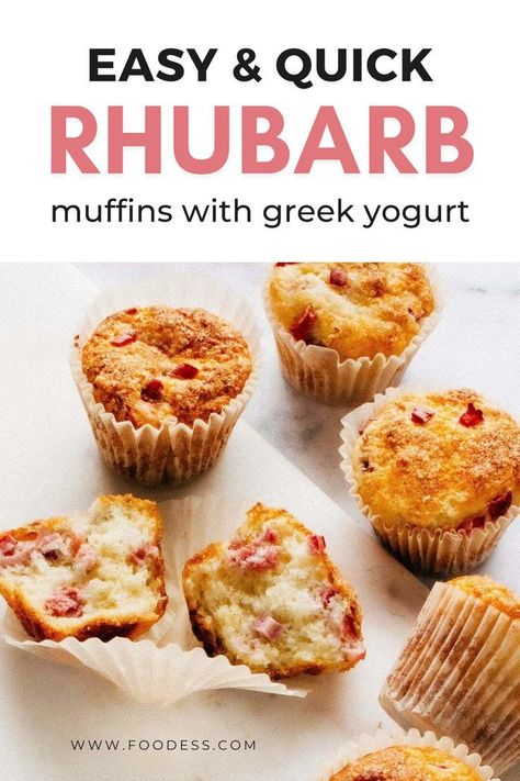 Muffins With Greek Yogurt, Healthy Rhubarb Recipes, Easy Spring Recipes, Greek Yogurt Muffins, On The Go Breakfast, Rhubarb Muffins, Yogurt Muffins, Spring Dessert, Healthy Greek Yogurt