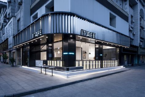 ITAFE Coffee & Drinking Store,Night corner facade. Image © Peter Dixie Signboard Design, Restaurant Facade, Retail Facade, Shop Facade, Pizza Shop, Facade Ideas, Modern Cafe, Storefront Design, Shop Front Design