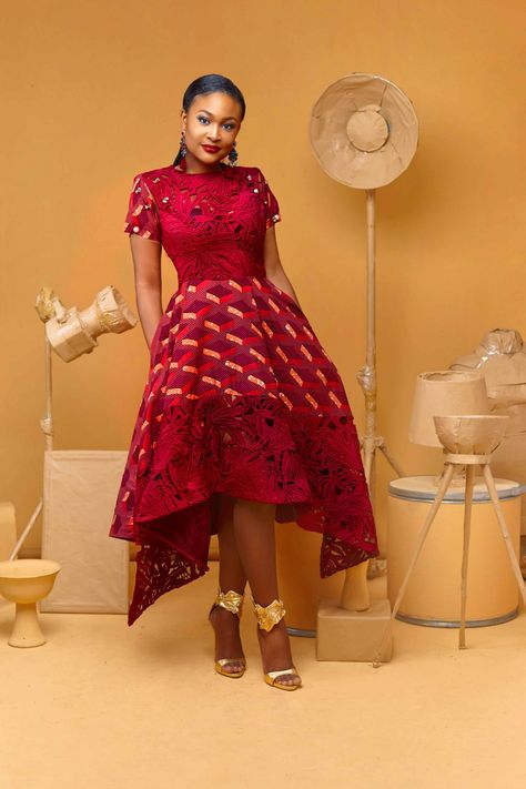 Joselyn Dumas, Simple Midi Dress, Lace Dress Classy, Party Dress Classy, African Fabric Dress, Long African Dresses, Ankara Dress Styles, African Print Dress Ankara, Short African Dresses