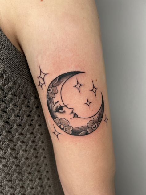 American Tradition Moon Tattoo, Traditional Red Tattoo, Star Tattoos Traditional, American Traditional Celestial Tattoo, Traditional Style Moon Tattoo, Semi Traditional Tattoo, American Traditional Tattoos Moon, Neo Traditional Moon Tattoo, Moon American Traditional Tattoo