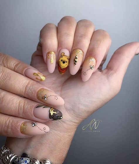 Wine The Pooh Nails, Winnie The Pooh Nails Acrylic Short, Pooh Bear Nails, Nails Cute Simple, Gel Nails Cute, Winnie The Pooh Nails, Disneyland Nails, Tiger Nails, Chameleon Nails