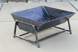 Modern Steel Fire Pit : 6 Steps (with Pictures) - Instructables Diy Steel Fire Pit Ideas, Rebar Fire Pit, Welded Fire Pit Ideas, Custom Metal Fire Pits, Welded Fire Pit, Diy Metal Fire Pit, Diy Welded Fire Pit, Table Top Ideas, Welding Projects Ideas