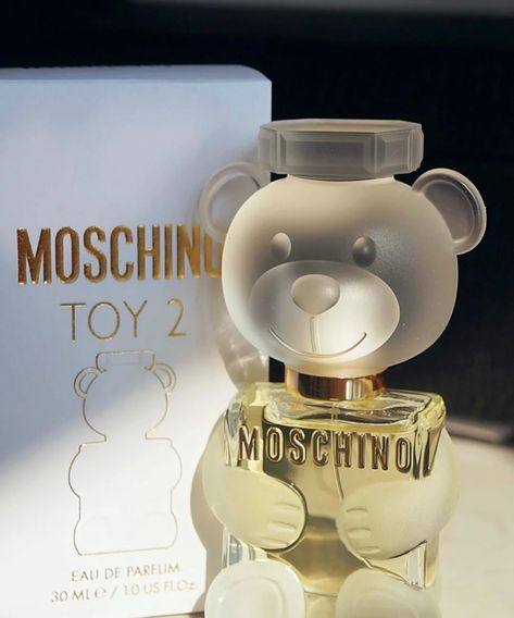 Moschino Bear Wallpaper, Moschino Fresh Perfume, Perfume Moschino, Moschino Perfume, Moschino Toy 2 Perfume, Moschino Logo Bear, Victoria Secret Perfume Body Spray, Moschino Toy 2, Moschino Teddy Bear