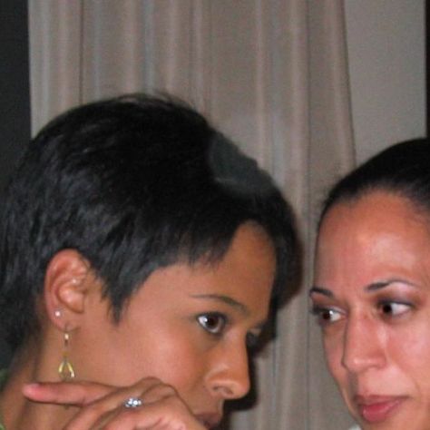 Maya Harris on Instagram: "Some things never change...🍁🧡🍁🧡 

(me and my big sister, Thanksgiving 2004)" Maya Harris, Some Things Never Change, Never Change, Other Woman, Big Sister, Classic Hollywood, Change Me, Thanksgiving, Hollywood