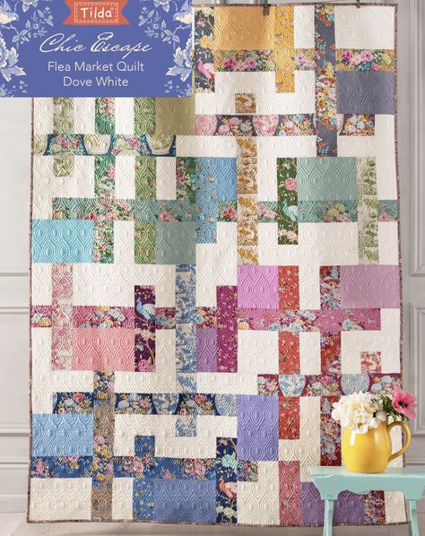 Chic Escape Flea Market Dove White Free Download Quilt Pattern by Tilda Quilt Top Patterns, Dove White, Chic Quilts, Abstract Quilt, Butterfly Quilt, Striped Quilt, Scrappy Quilt, Modern Quilt Patterns, White Quilt