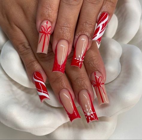 Coffin Acrylic Nails Holiday, Medium Nails Acrylic Christmas, Red Nail Set Christmas, Red Christmas Nail Designs Short, Red Winter Acrylic Nails, Red Christmas Nails Short Square, Winter Christmas Nails Acrylic Red, Red Christmas Nail Set, Red Christmas Nails Acrylic Long