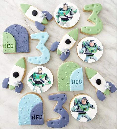 To Infinity And Beyond Party, To Infini-three And Beyond, Buzz Light Year Cookies, Buzz Lightyear Cookies, Buzz Birthday, Buzz Lightyear Birthday Party, Buzz Lightyear Party, Buzz Lightyear Birthday, Birthday Sheet Cakes