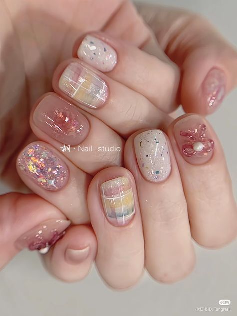 #Nailinspiration #coquette Short Nail Designs Coquette, Short Nail Designs Maximalist, Nail Korean Style, Coquette Nails, Hello Nails, Cute Simple Nails, Subtle Nails, Beauty Nails Design, Korean Nails