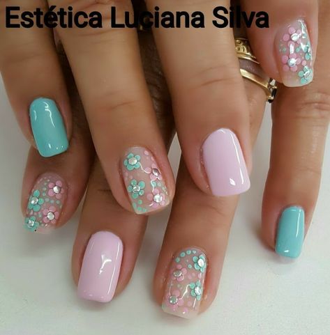 Easter Short Acrylic Nails, Glitter Gel Acrylic Nails, Pink And Aqua Nails, Aqua Nails Turquoise, Pink And Turquoise Nails, Aqua Nails Design Ideas, Aqua Nails, Pretty Nail Art Designs, Nails 2023