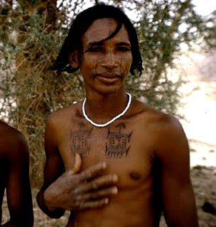 Tatooed Fulani man.  Peulh/Fula/Fufulde/Hal Pulaar are an ethnic group found in 18 countries in Africa from Senegal to Sudan. Early Civilizations, Mama Africa, African Origins, African Braids Hairstyles, African Braids, African Men, African Culture, African Hairstyles, West Africa