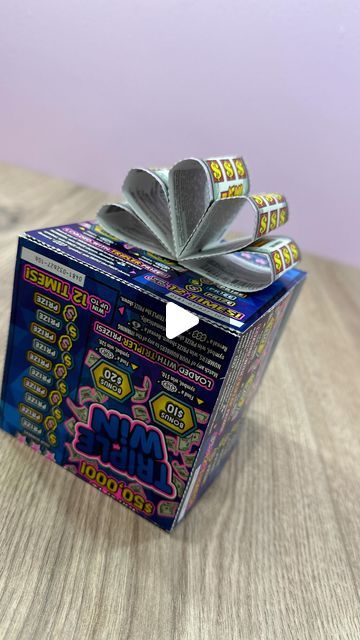 Lottery Tickets Gift Ideas Birthdays, Fun Ways To Gift Money, Ways To Gift Money, Diy 21st Birthday Gifts, Lottery Ticket Gift, Gift Card Basket, Wrapping Money, Birthday Money Gifts, Gift Card Bouquet