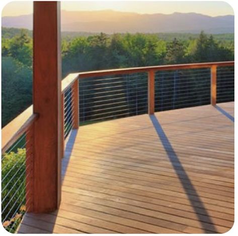 Lake House Deck Railing Ideas, Wood Deck With Cable Railing, Decks With Cable Railing, Cable Porch Railing, Cable Deck Railing Ideas, Wood Cable Railing, Modern Deck Railing, Railing Exterior, Tree House Deck