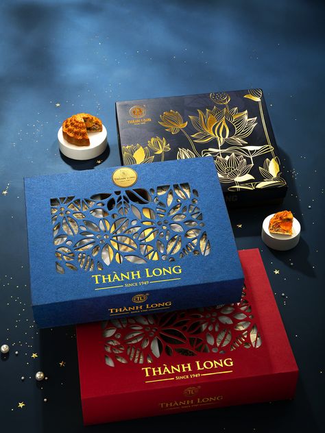 AEON Vietnam - Mid Autumn Mailer 2019 on Behance Festival Concept Art, Coffee Label Design, Luxury Box Design, Chinese Packaging, Sweet Box Design, Night Festival, Chocolate Packaging Design, Luxury Packaging Design, Coffee Label