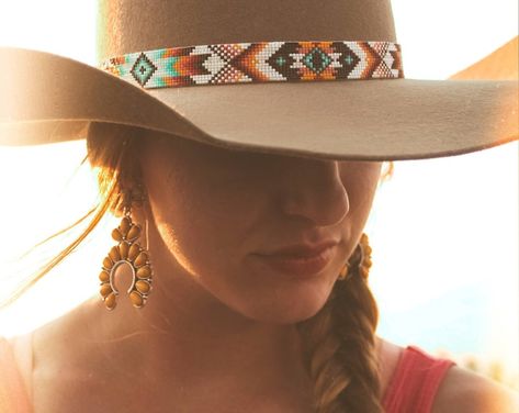 BuckingSorrelDesigns - Etsy Canada Beaded Cowboy Hat, Cowboy Hat Band, Cowboy Hat Bands, Beaded Hat Bands, Beaded Dog Collar, Loom Bracelet Patterns, Beaded Hat, Rodeo Fashion, Leather Workshop