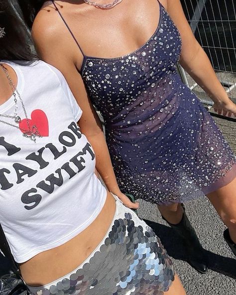 Cool Eras Tour Outfits, Ts Outfits Eras Tour, Live On Tour Outfits, Era’s Tour Outfits, Taylor Swift Midnights Era Outfits, Midnights Era Outfits, Eras Tour Fits, Taylor Swift Midnights Era, Taylor Swift Concert Outfit Ideas