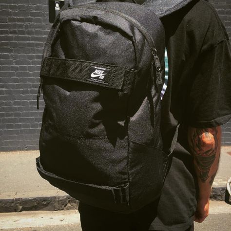 Nike Sb Backpack, Mochila Nike, Bmx Shop, Nike Backpack, Clothes Organization, Bagpack, Nike Sb, Bmx, Street Wear