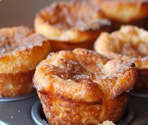 Cinnamon Sugar French Toast, French Toast Ingredients, French Toast Muffins, Classic French Toast, Tater Tot Breakfast, Cinnamon Twists, Cozy Breakfast, Buttered Corn, Yum Recipes