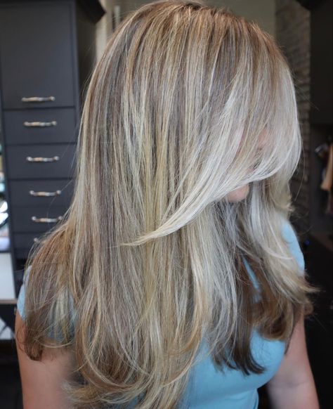 Bright Money Piece, Foil Highlights, Blonde Balayage Highlights, Bronde Balayage, Bronde Hair, Money Piece, Warm Tone, Hair Stylies, Dirty Blonde