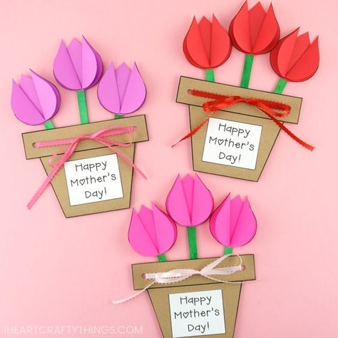 Mother's Day Flower Pot Craft -Easy Gift For Kids To Make For Mom! - I Heart Crafty Things Tulip Plant, Mothers Day Flower Pot, Pot Craft, Mothers Day Gift Ideas, Craft Easy, Flower Pot Crafts, School Craft, Spring Crafts For Kids, Mothers Day Crafts For Kids