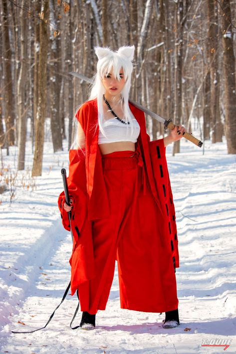 Inuyasha Cosplay Diy, Anime Cosplay Halloween Costumes, Simple Anime Costumes, Anime Costume Ideas Women, 2024 Costumes Women, Womens Cosplay Ideas, Anime Halloween Costume Women, Diy Anime Costume, Anime Cosplay Ideas Female