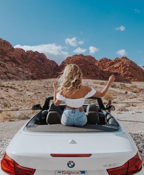 Pics With Convertible, Convertible Car Poses, Convertible Poses, Convertible Photoshoot, Bmw Photo, Trip Pictures, Classic Car Photoshoot, Cara Jourdan, Haircut Selfie