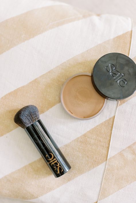 Bronzer Tips, Grace Atwood, Best Bronzer, Cream Bronzer, Makeup List, Bronzer Brush, Ingredient Labels, Natural Cream, Clean Ingredients