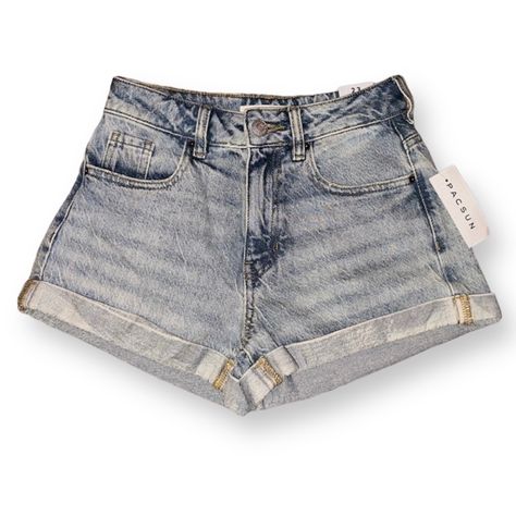 -Pacsun Jean Mom Shorts. -Mahoney Blue Denim. -Pre-Cuffed/Rolled. -Size 23. -Smoke-Free Home. -Pet-Free Home. -Brand New With Tags! -Offers Are Always Welcome! Pacsun Mom Jeans, Jean Mom, Pacsun Shorts, Mom Jeans Shorts, Pacsun Jeans, Festival Shorts, Black Jean Shorts, Green Jeans, Jeans For Short Women