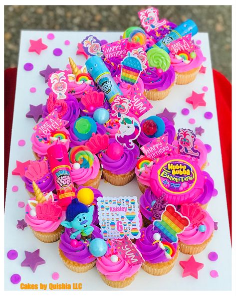 Trolls Number Cake, Trolls Pull Apart Cupcake Cake, 6th Birthday Cupcakes Girl, Trolls Cupcake Cake, Trolls Birthday Cupcakes, Trolls 5th Birthday Party Ideas, Trolls Band Together Birthday Cake, Trolls Food Ideas, Trolls 3 Birthday Party Ideas