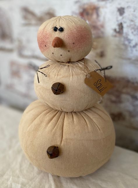 Snowman Doll primitive Snowman Saul the Snowman Farmhouse - Etsy Sew Snowman, Valentine Snowman, Farmhouse Snowman, Handmade Snowman, Sewing Christmas, Snowman Doll, Snowman Crafts Diy, Primitive Snowman, Snowman Pattern