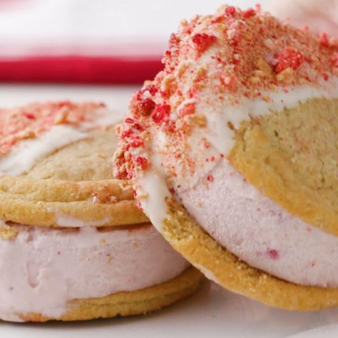 Here's what you need: strawberry ice cream, sugar cookie, graham cracker, freeze-dried strawberry, white chocolate chip, coconut oil Strawberry Ice Cream Sandwich, Ice Cream Sandwich Recipe, Strawberry Shortcake Ice Cream, Ice Cream Sandwiches Recipe, Ice Cream Sandwich Cake, Ice Cream Cookie Sandwich, Sandwich Cake, Ice Cream Sandwiches, Chocolate Sandwich