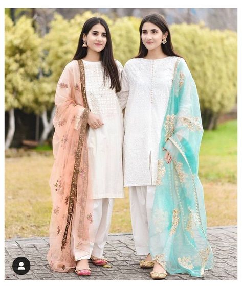 Dress Design Pakistani, Pakistani Formal Dresses, Frock Fashion, Pakistani Fashion Casual, Pakistani Dresses Casual, Pakistani Fashion Party Wear, Beautiful Pakistani Dresses, Salwar Kamiz, Casual Wear Dress