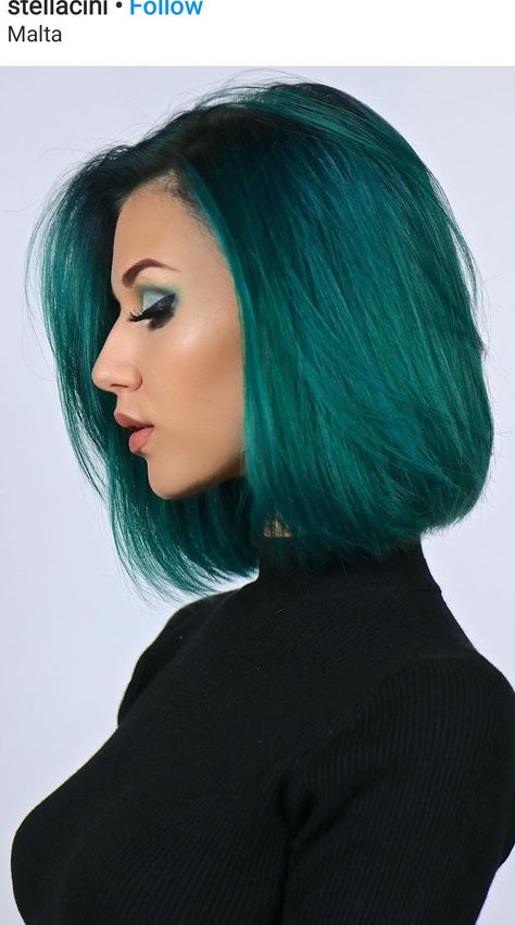 Green Balayage Short Hair, Teal Bob Hair, Emerald Green Peekaboo Hair, Teal Hair Color Turquoise, Short Teal Hair, Jade Green Hair, Green Ombre Hair, Aquamarine Hair, Dark Teal Hair