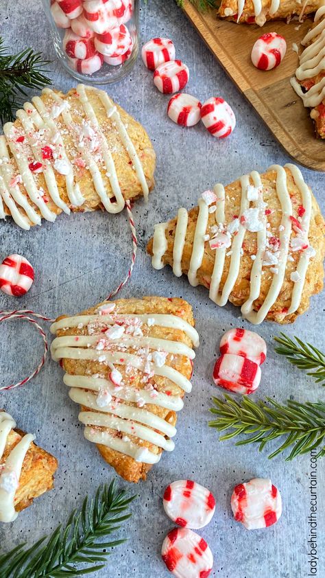 Overnight White Chocolate Peppermint Scones Peppermint Scones, Christmas Scones, Chocolate Scone, White Chocolate Scones, Peppermint Recipes, White Chocolate Peppermint, Chocolate Scones, Vanilla Glaze, Vanilla Paste