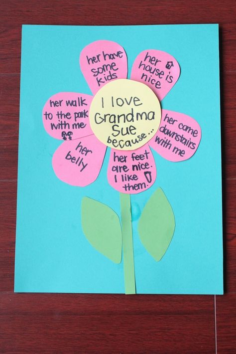 I Love Grandma Because… {A Mother's Day Gift} - Mama.Papa.Bubba. Grandparents Day Activities, Quotes Girlfriend, National Grandparents Day, Grandparents Day Crafts, Presente Diy, Grandparents Day Gifts, Gifts For Grandma, Gifts To Make, Mothers Day Crafts For Kids