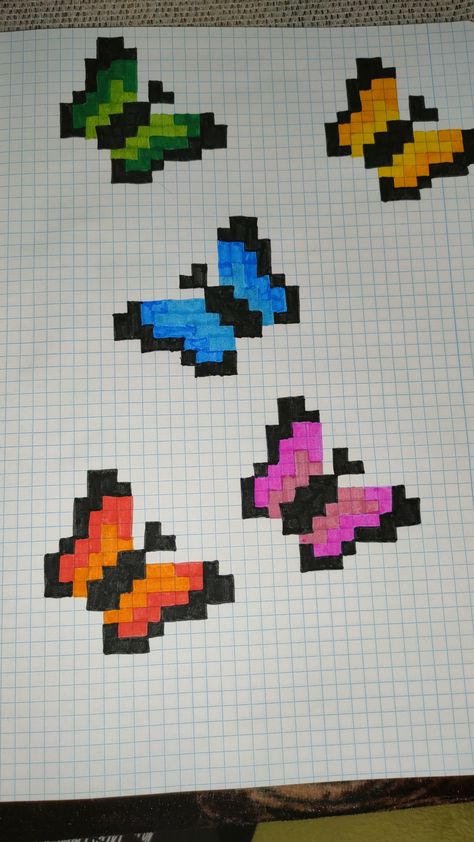 What To Draw On Graph Paper, Drawing On Grid Paper, Grid Paper Art Easy, Graphing Paper Art, Grid Paper Drawings Easy, Drawings On Grid Paper, Grid Drawing Ideas Graph Paper, Gambar Pixel Art, Cute Graph Paper Drawings