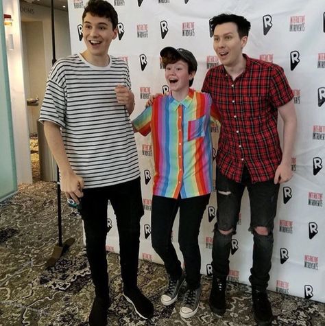 Dan And Phil Meet And Greet, Gay Dads, Sanders Sides, Sander Sides, Meet And Greet, Pinterest Memes, Dan And Phil, Sanders, Loki