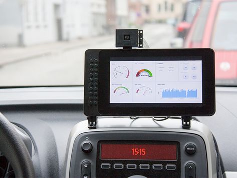 Build a raspberry pi touch screen car computer Car Stereo Diy, Raspberry Projects, Raspberry Pi Camera, Pi Computer, Computer Diy, Raspberry Pi Projects, Pi Projects, Electrical Projects, Car Projects