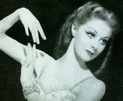 Moira Shearer, Lady Kennedy, was an internationally renowned British ballet dancer and actress.  Born: January 17, 1926, Dunfermline, United Kingdom Died: January 31, 2006, Oxford, United Kingdom The Red Shoes 1948, Moira Shearer, Oxford United Kingdom, The Red Shoes, Oxford United, Vintage Theatre, Punk Scene, Classic Actresses, Celebrity List